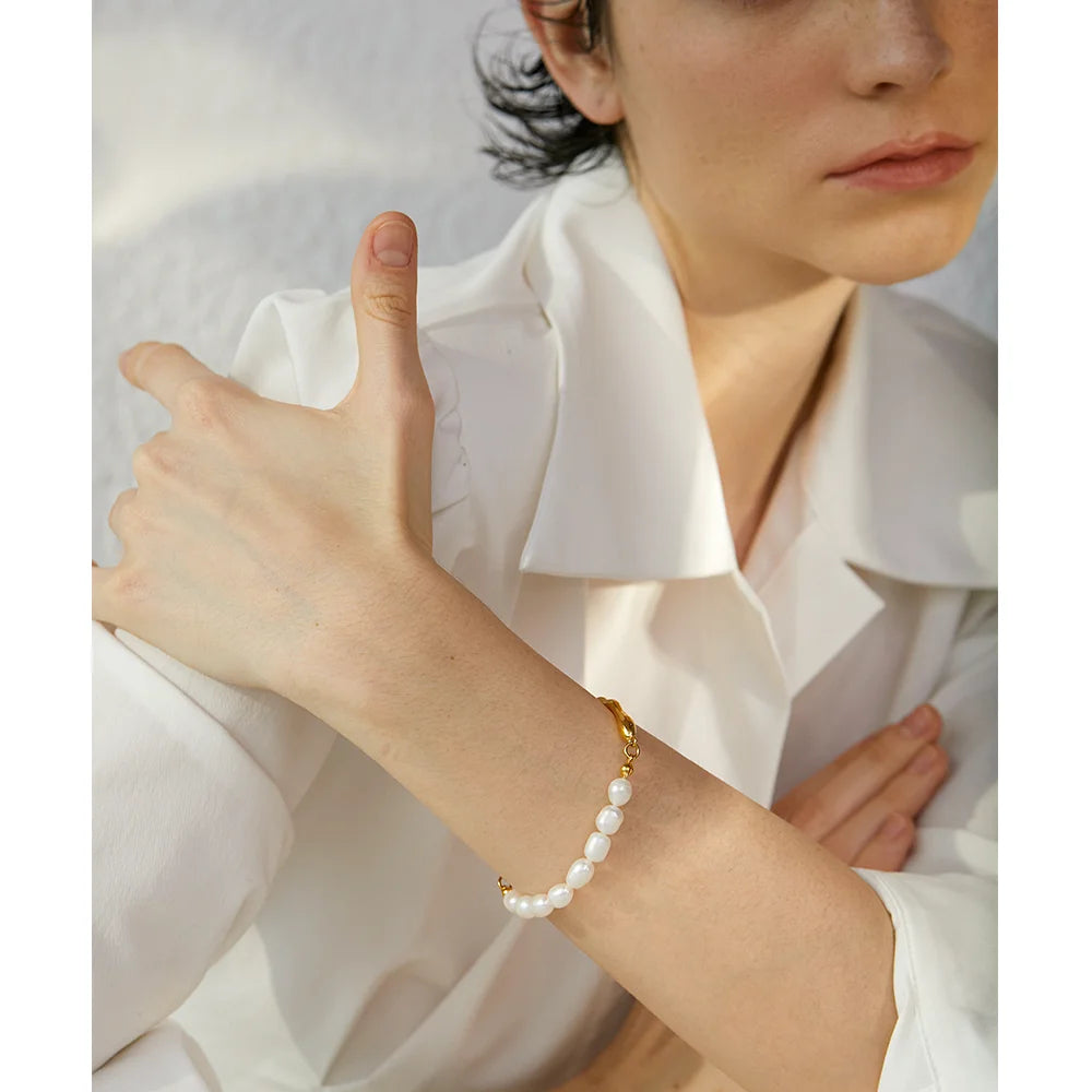 Yhpup Luxury Natural Freshwater Pearls Stainless Steel 18k Gold Color Bracelet Bangle Temperament Fashion Jewelry Women New Gift