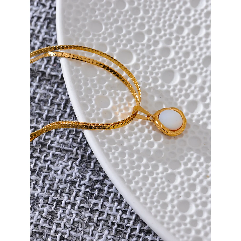 Yhpup Stylish Natural Shell Round Chic Pendant Necklace Water Resistant Stainless Steel Elegant Chain Temperament Jewelry Gift