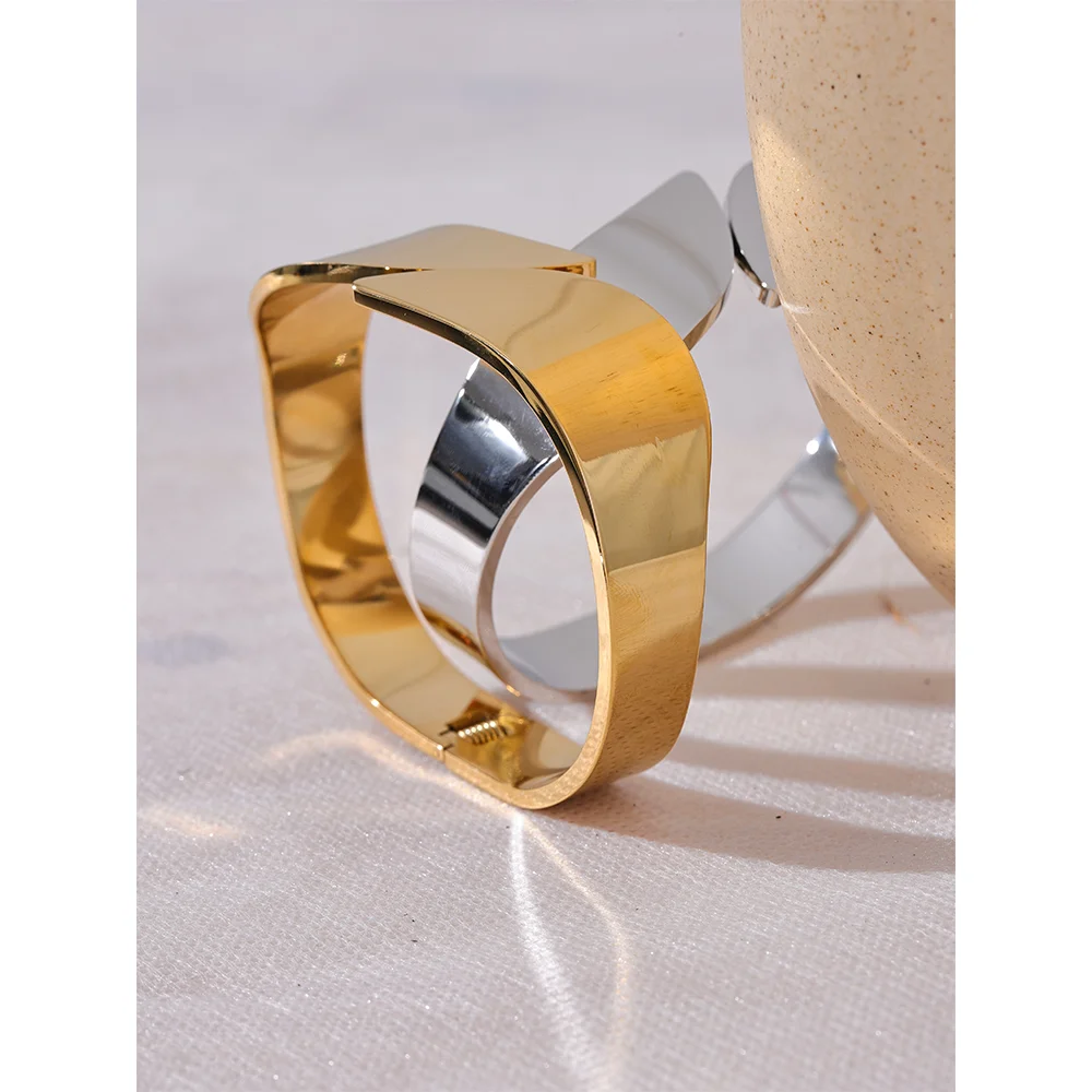 Yhpup New Glossy Smooth Stainless Steel Wide Geometric Bracelet Bangle Metal Texture 18K Gold PVD Plated Waterproof Jewelry
