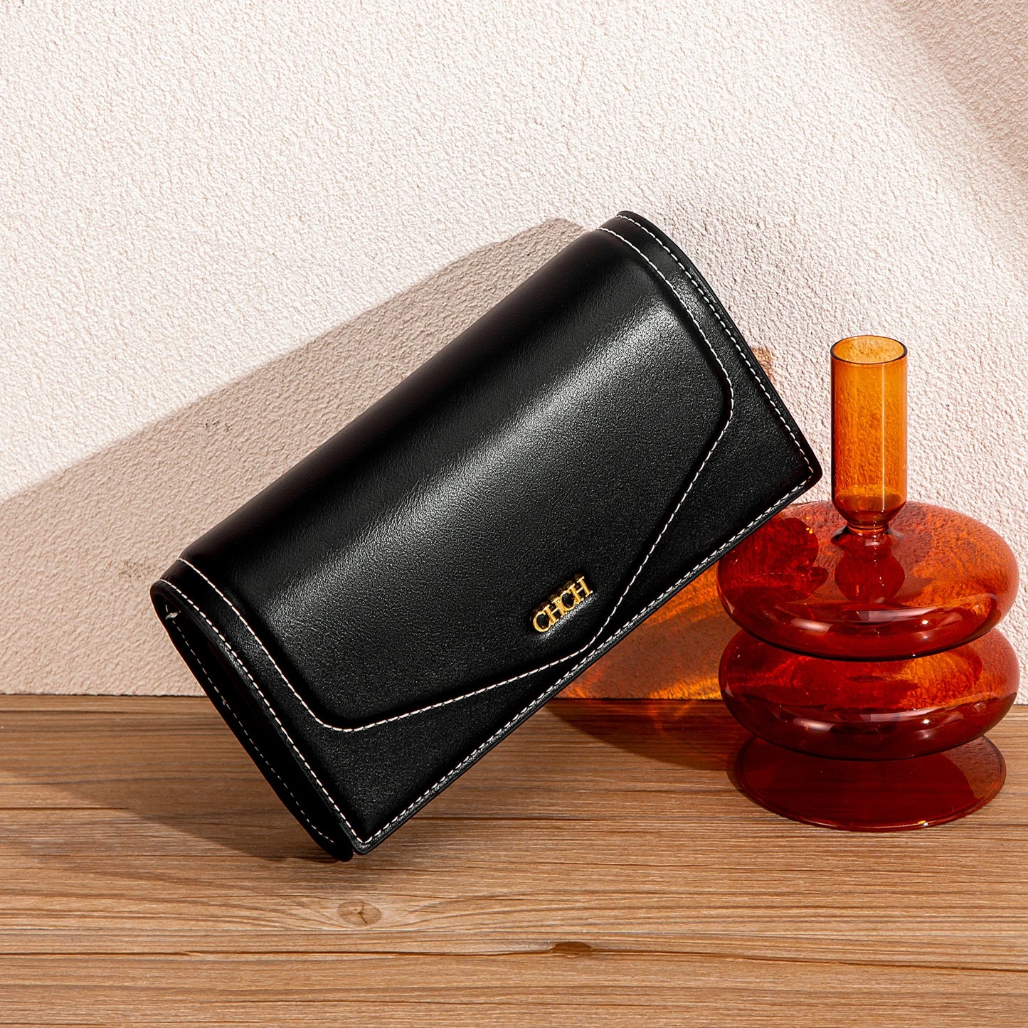 Classic Women's 2025 Autumn Solid Color Simple New Single Shoulder Crossbody Bag Magnetic Buckle Folding Small Square Bag