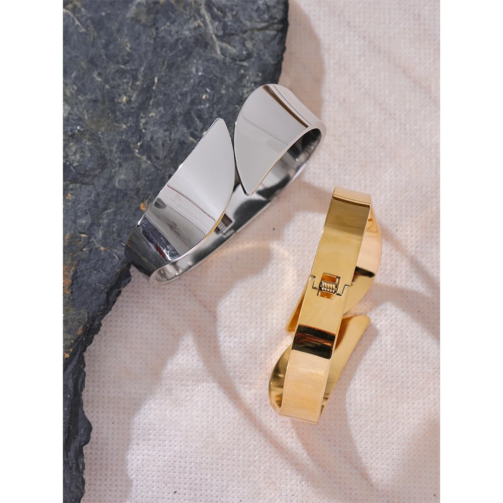 Yhpup New Glossy Smooth Stainless Steel Wide Geometric Bracelet Bangle Metal Texture 18K Gold PVD Plated Waterproof Jewelry