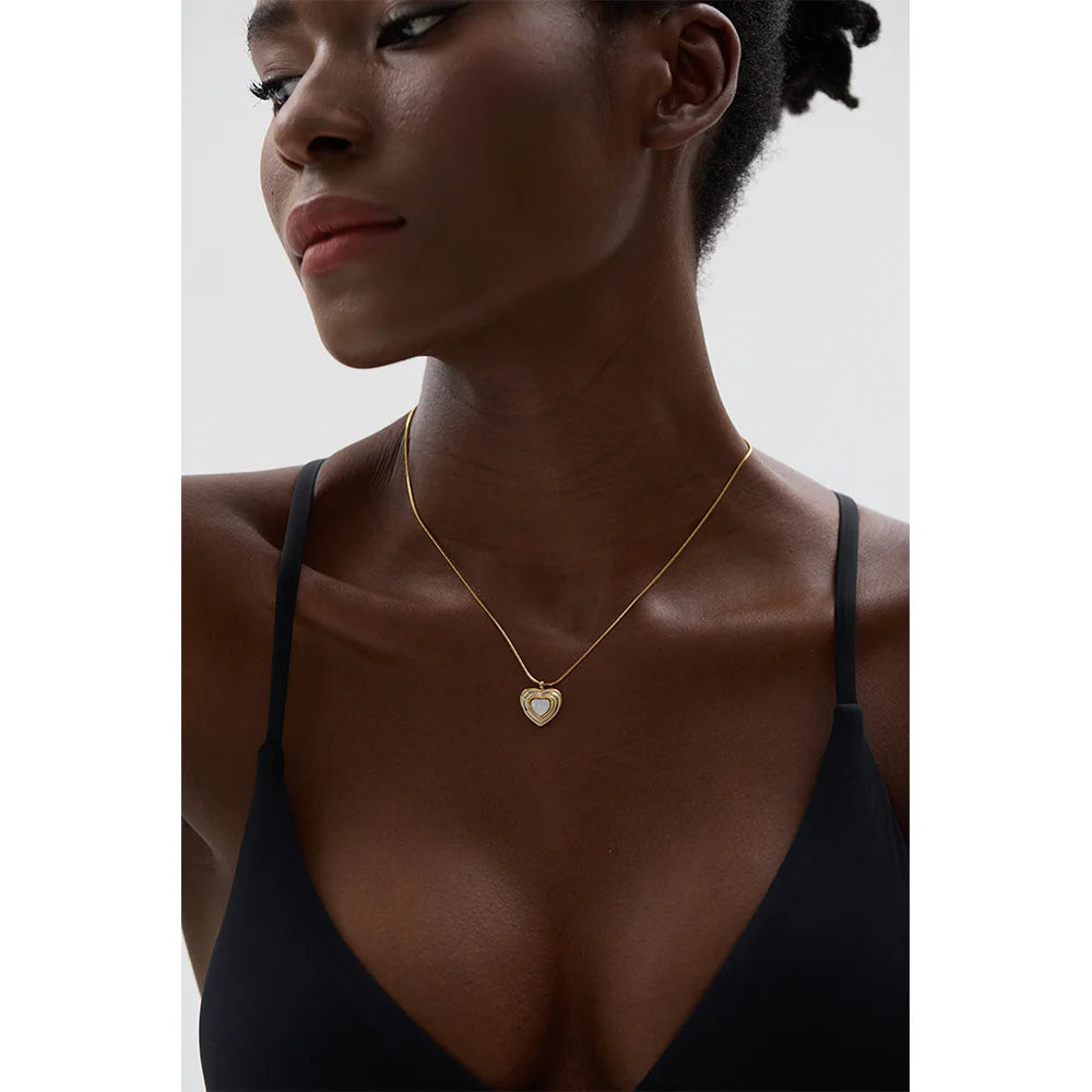 Yhpup 316l Stainless Steel Natural Shell Heart Pendant Collar Necklace for Women Gold Color Romantic Charm Jewelry Bijoux Gift