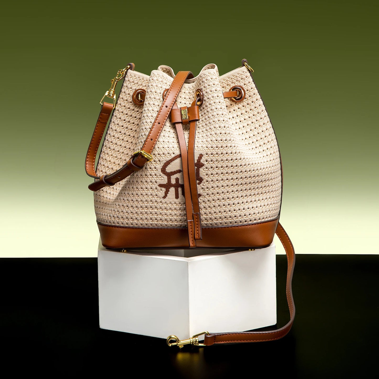 Women's Bucket Bag Vacation Style Women's Shoulder BagSpring New Fabric Splicing Design Handbag