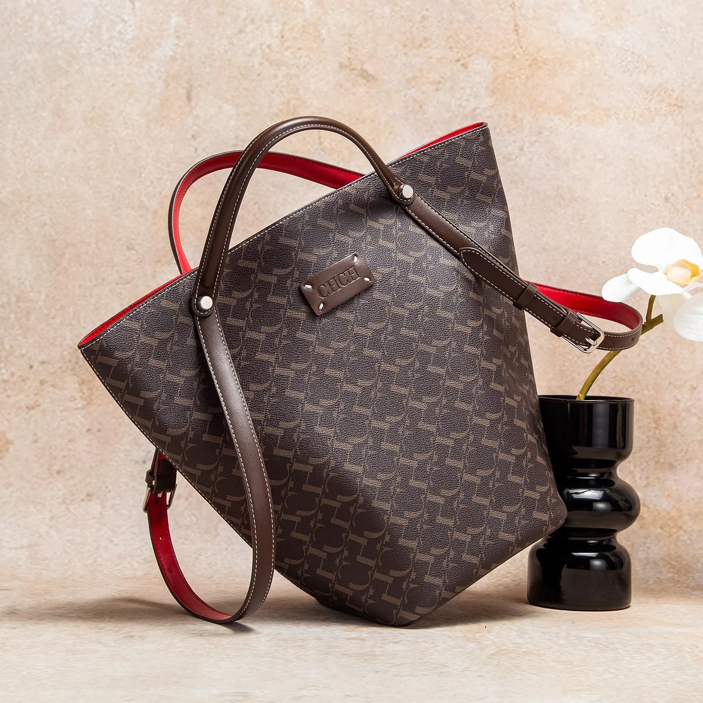 Adjustable Straps Textured Craftsmanship Meets Everyday Durability Elevate Urban Minimalism With Dual-Tone Leather Tote