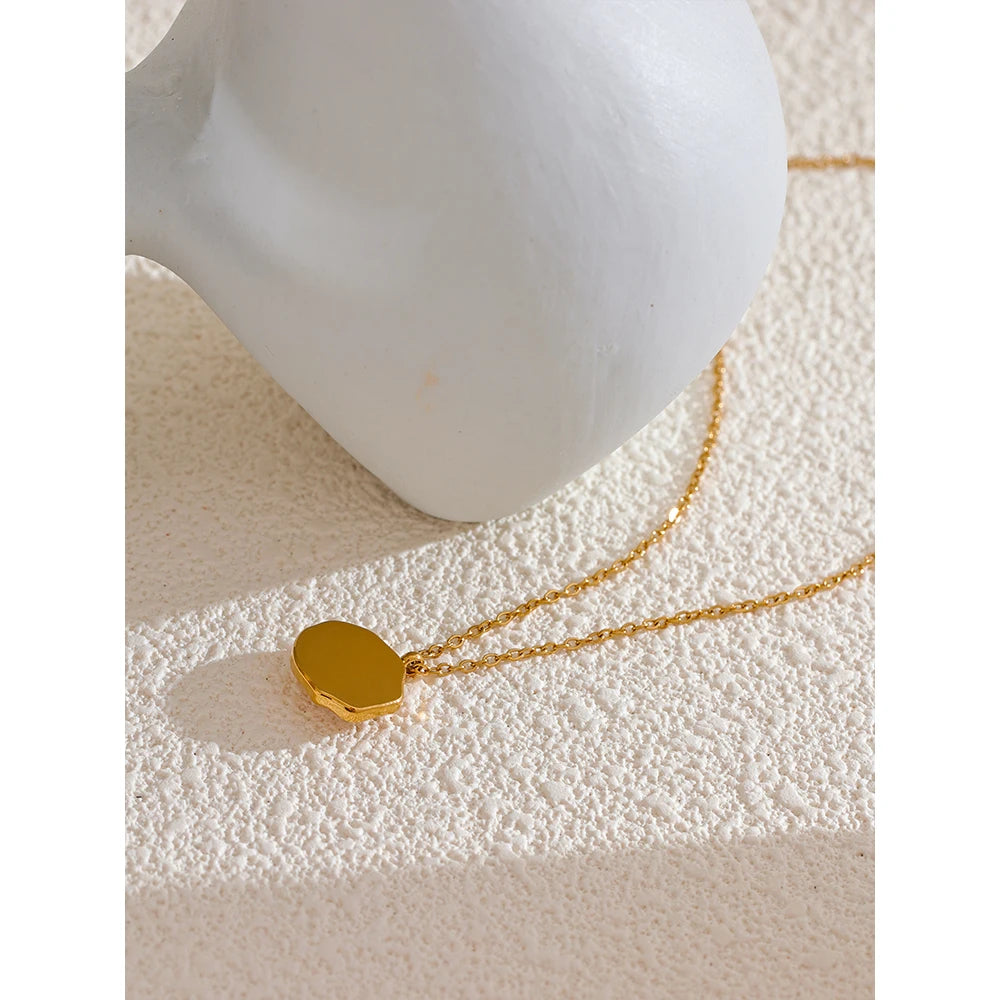 Yhpup Fashion Natural Shell Round Chic Pendant Necklace Waterproof Stainless Steel Golden High Quality Jewelry Accessories