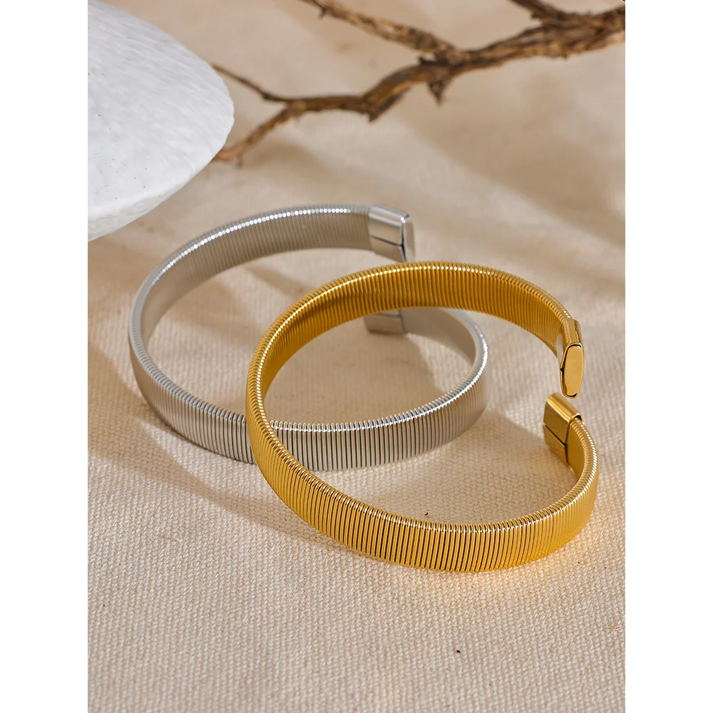 Yhpup 316L Stainless Steel Metal Wide Cuban Chain Cuff Bracelet Bangle Waterproof Statement Texture 18K PVD Plated Jewelry