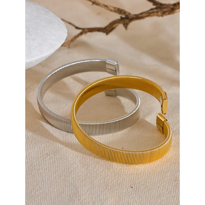 Yhpup 316L Stainless Steel Metal Wide Cuban Chain Cuff Bracelet Bangle Waterproof Statement Texture 18K PVD Plated Jewelry
